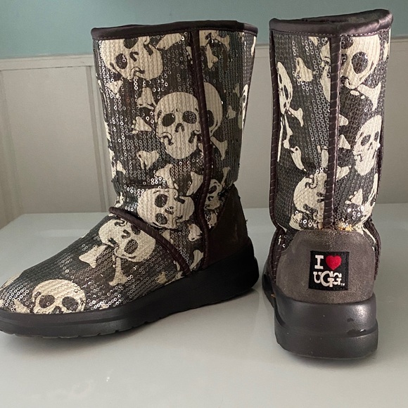 UGG Woman’s Sequin Skull Boots - Black and Cream - Picture 1 of 3